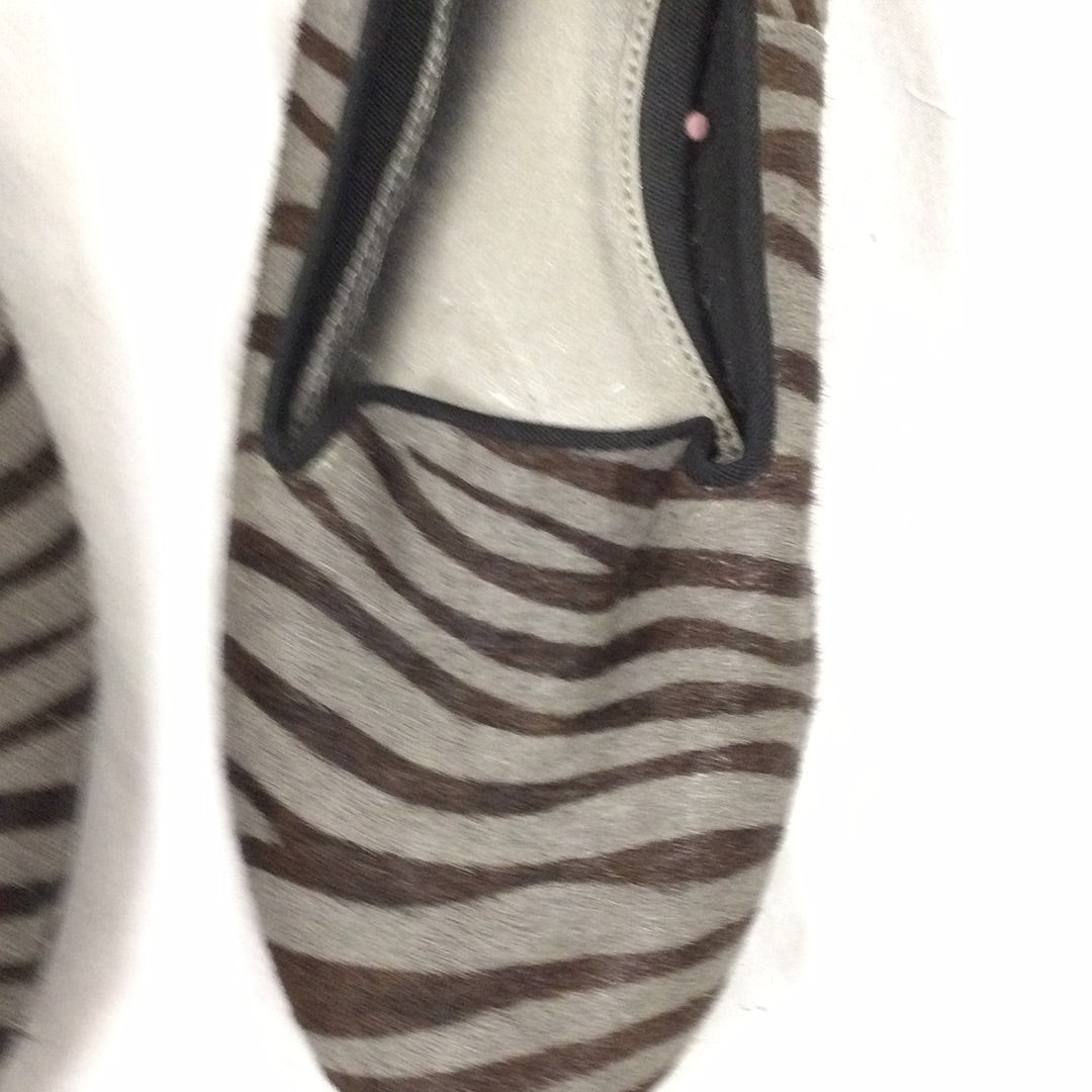 Liz Claiborne Ladies Grey Zebra Print Shoes