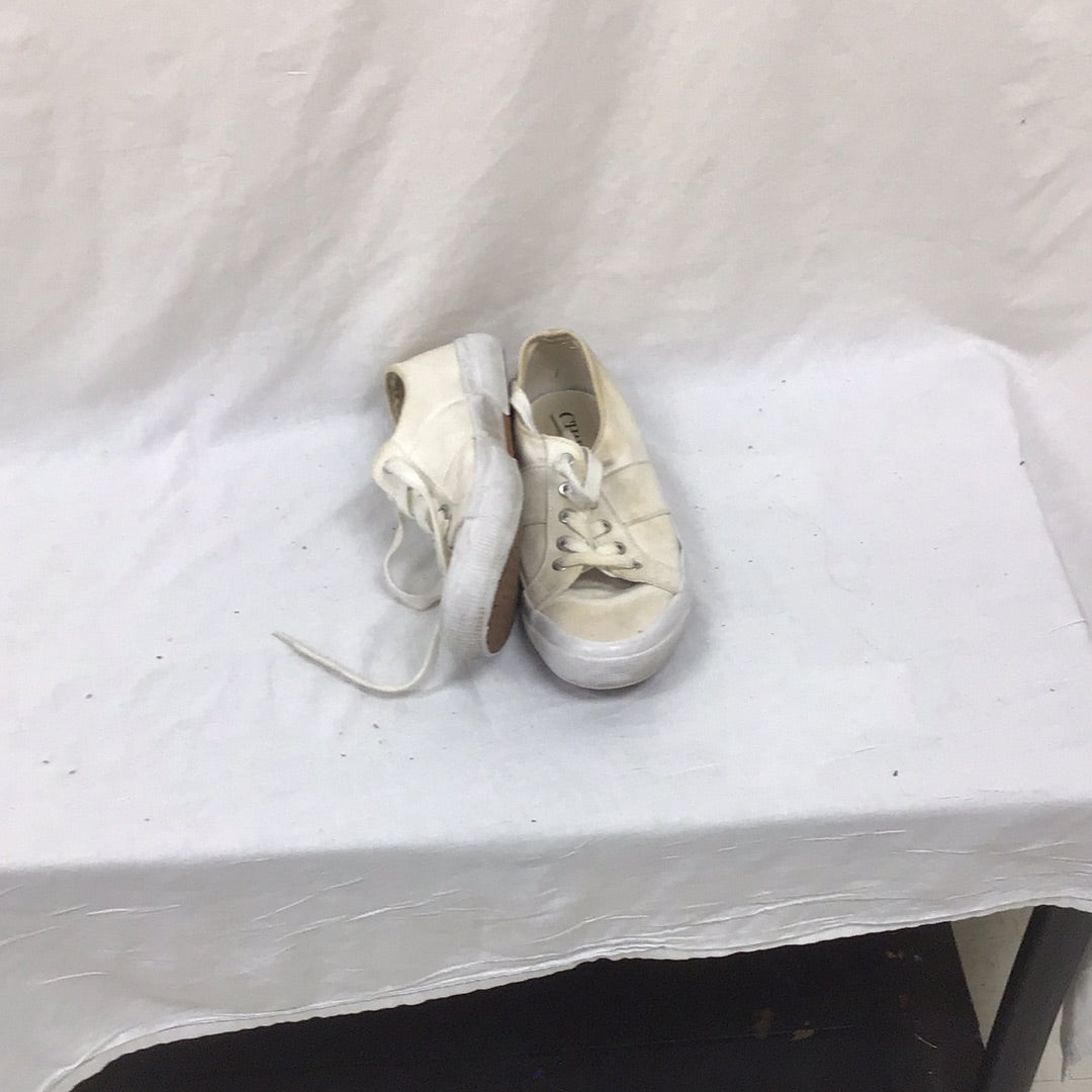 Chaps White 9.5  Men's Shoes