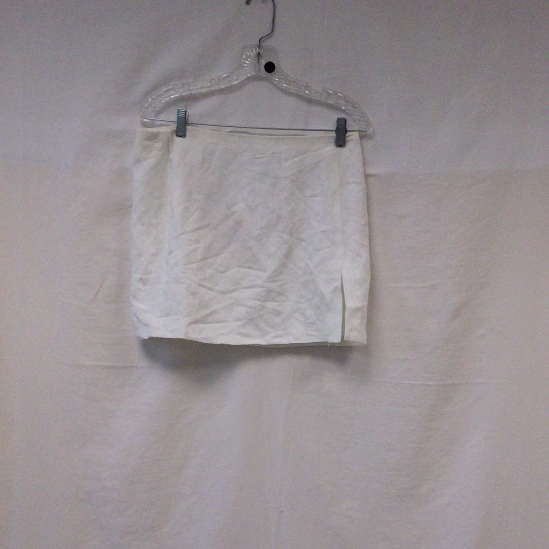 H&M Women White Skirt With Side Zipper  Size 10